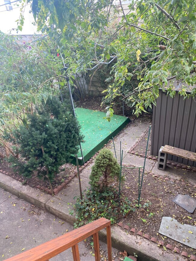 7111 68th St Rentals in Glendale, NY