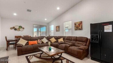 12356 W Orangewood Ave in Glendale, AZ - Building Photo - Building Photo