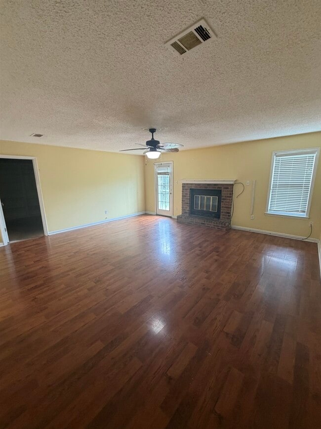 4361 Bennett Wood Dr in Millington, TN - Building Photo - Building Photo