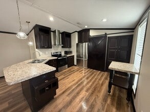 106 Dennis Ln in Bell City, LA - Building Photo - Building Photo