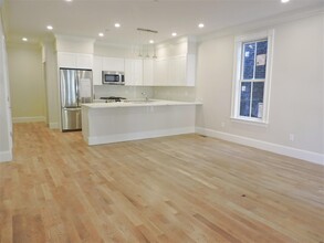 472 Green St in Cambridge, MA - Building Photo - Building Photo