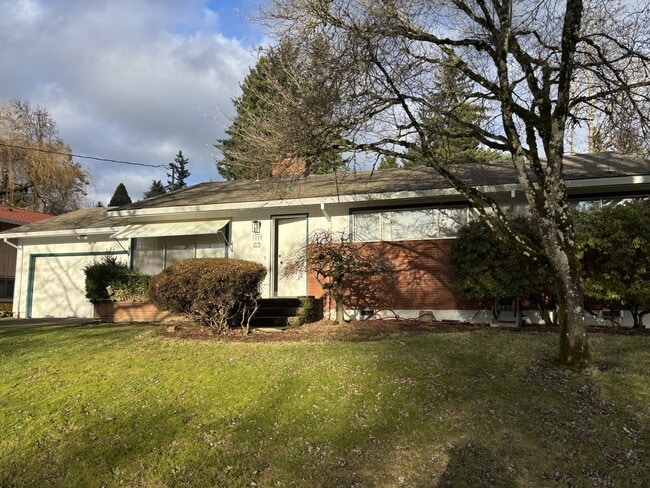 property at 3215 SW Doschdale Dr