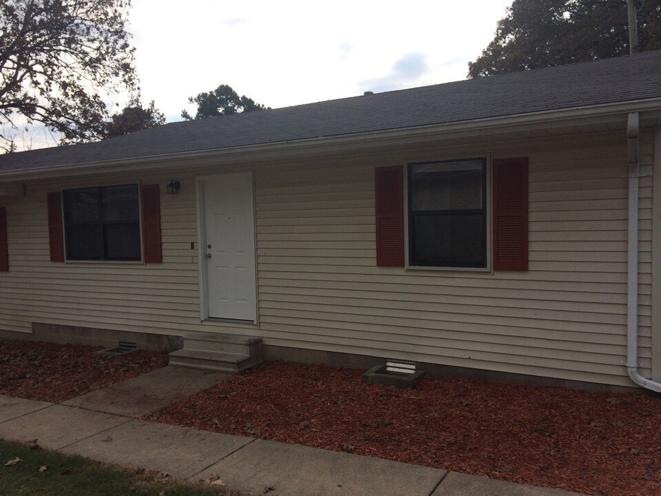 729-735 N Conway St in Heber Springs, AR - Foto de edificio