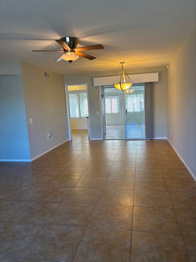 18419 N 94th Dr in Sun City, AZ - Foto de edificio - Building Photo