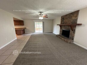 1270 Navarre Dr in Deltona, FL - Foto de edificio - Building Photo