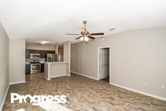 7518 International Village Dr in Jacksonville, FL - Building Photo - Building Photo