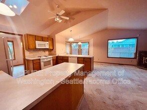 2913 Briar Lea Loop SE in Olympia, WA - Building Photo - Building Photo