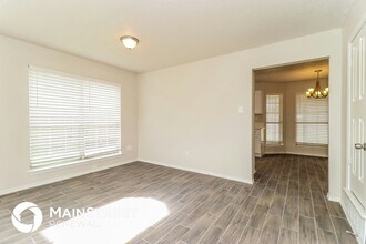 2321 Cromwell Dr in Arlington, TX - Building Photo - Building Photo