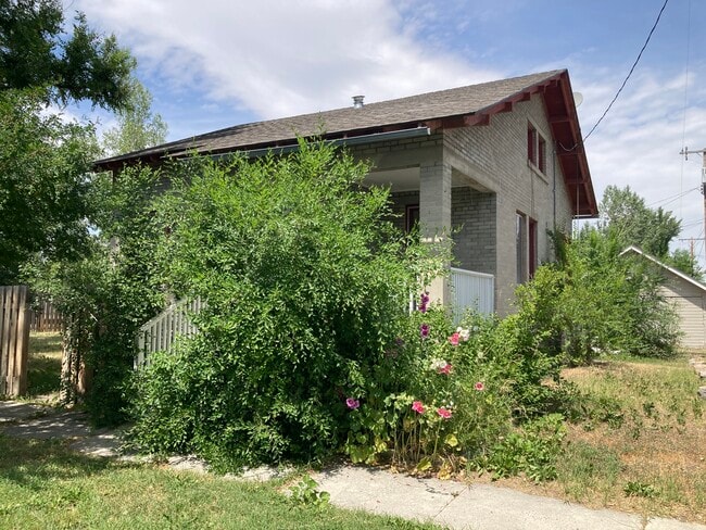property at 110 E Hickory St