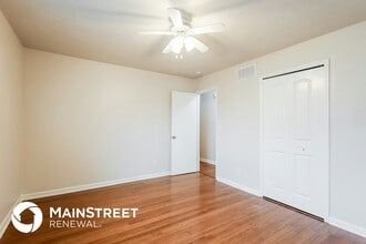 6125 Park Rd in Crestwood, KY - Building Photo - Building Photo