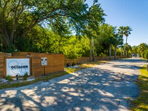 Octagon Apartment Homes in Tampa, FL - Building Photo - Building Photo