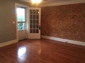 3010 W Leigh St in Richmond, VA - Building Photo - Building Photo