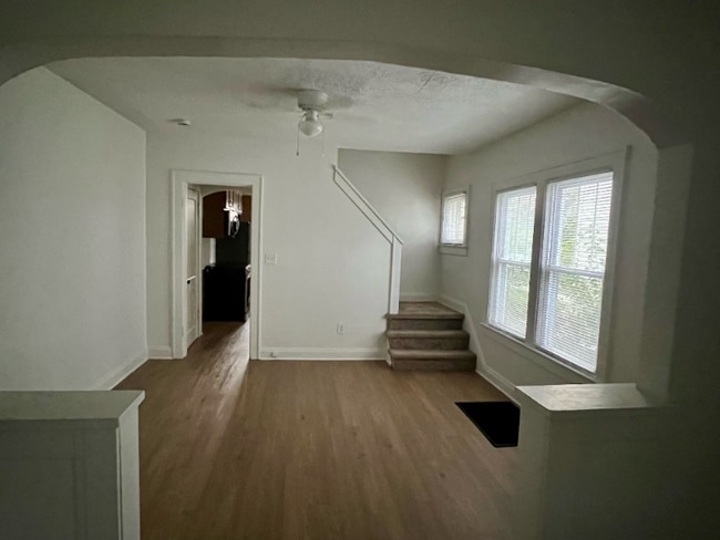 897 Thomas Rd in Grandview Heights, OH - Building Photo - Building Photo