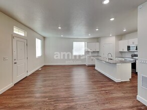 5966 Verdigris Dr in West Jordan, UT - Building Photo - Building Photo