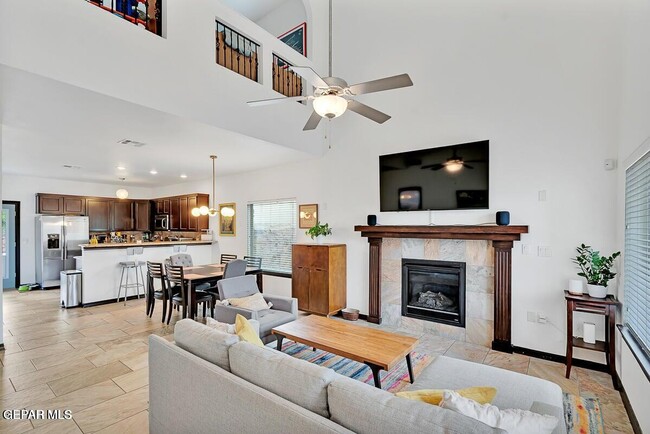 7355 Via Canutillo Dr in El Paso, TX - Building Photo - Building Photo