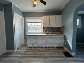 275 Delaware Ave in Dayton, OH - Building Photo - Building Photo