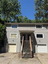 1004 West St in Parkville, MO - Building Photo