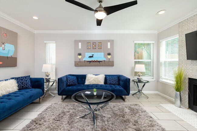 2213 Park Hill Dr in Fort Worth, TX - Building Photo - Building Photo