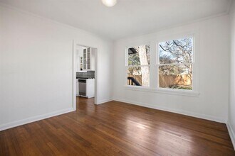 1704 Northwood Rd in Austin, TX - Building Photo - Building Photo