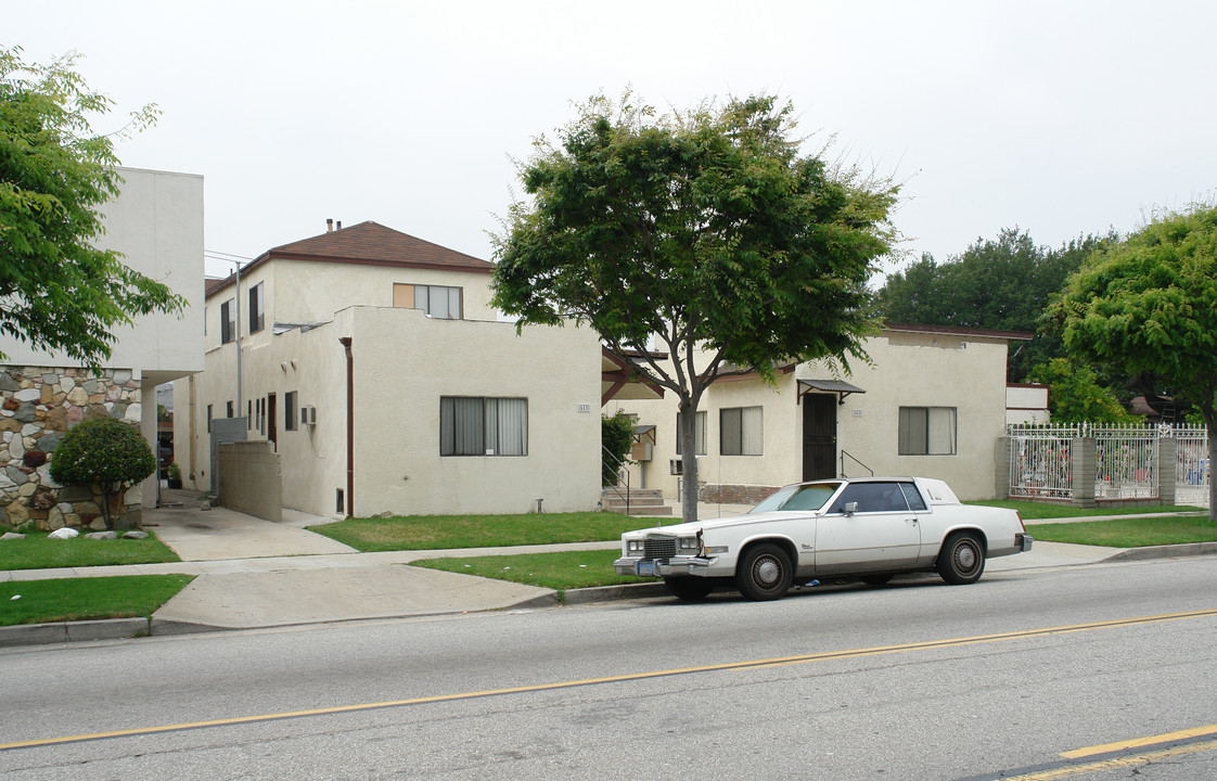 611 S Pacific Ave in Glendale, CA - Building Photo