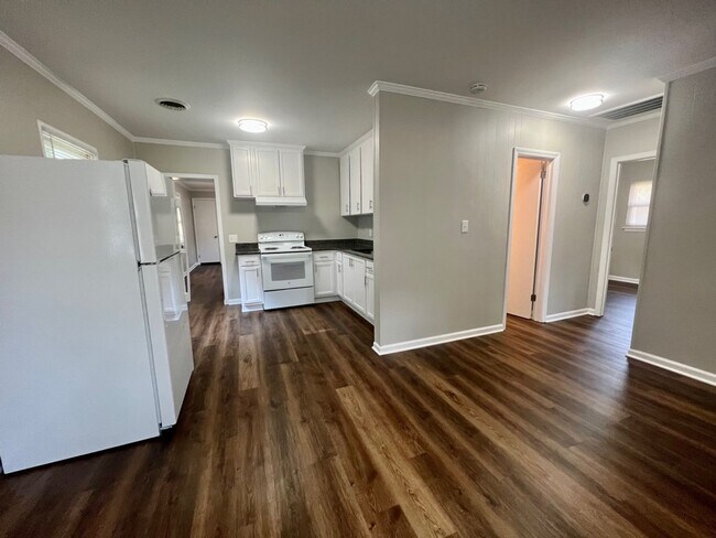 512 Border St in Graham, NC - Building Photo - Building Photo