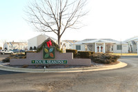 Four Seasons in Adrian, MI - Foto de edificio - Building Photo