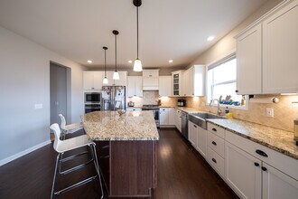 19280 Indora Trail in Lakeville, MN - Building Photo - Building Photo