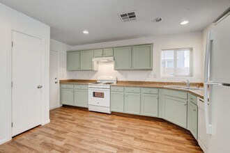 4266 Winter Cloud Ct in Las Vegas, NV - Building Photo - Building Photo