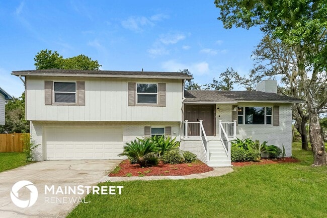 38 Woodlake Dr