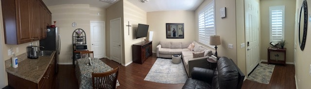 11473 Corte Cuyama in Jurupa Valley, CA - Building Photo
