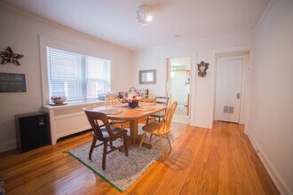 4317 McGee St in Kansas City, MO - Building Photo - Building Photo