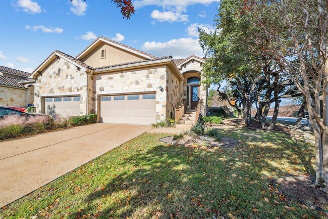 400 Hummingbird Ln in Austin, TX - Building Photo - Building Photo