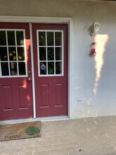 600 W Linden St, Unit Garden in Kennett Square, PA - Foto de edificio - Building Photo