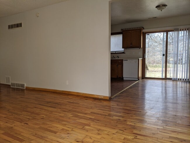 property at 10614 Oakland Ave