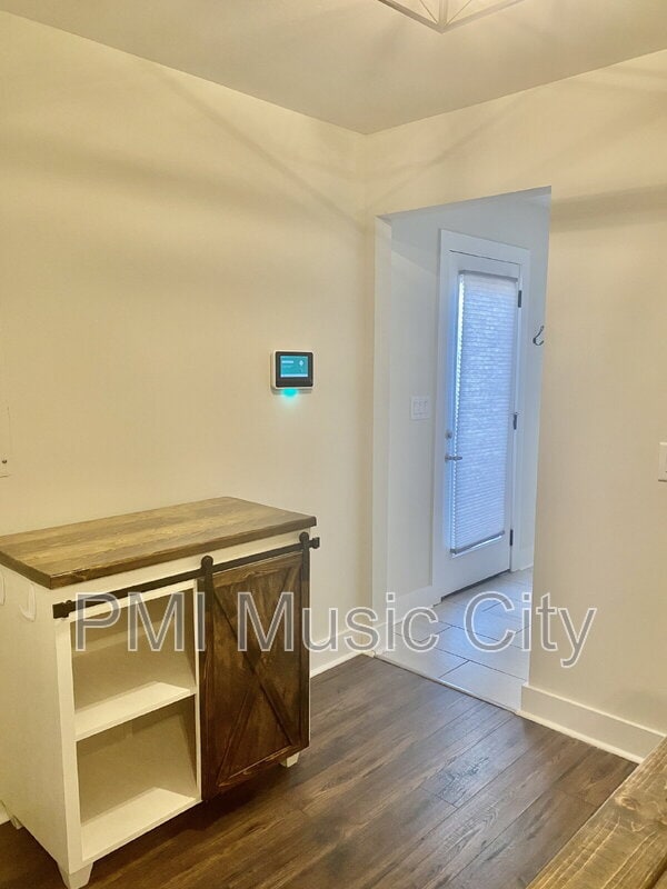 2126B Burns St in Nashville, TN - Building Photo - Building Photo