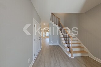3713 Oak Leaf Wy in Greenville, NC - Foto de edificio - Building Photo