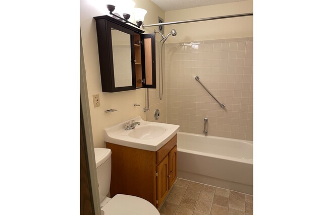 5 Green St in Dover, NH - Building Photo - Building Photo