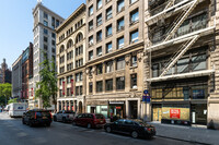 74 5th Ave in New York, NY - Foto de edificio - Building Photo