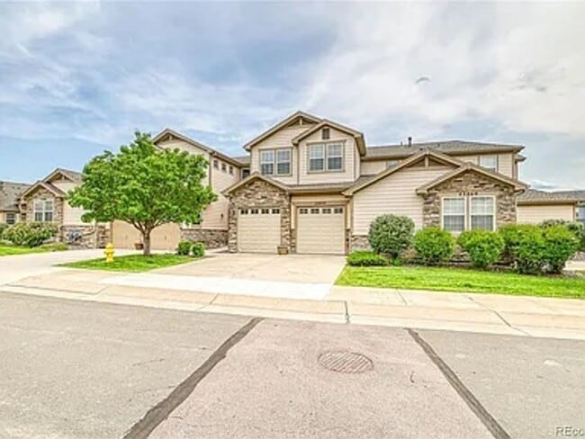 property at 23070 York Ave