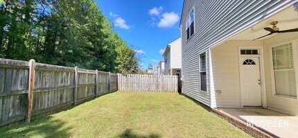 3926 Magnolia Pond Rd in Raleigh, NC - Building Photo - Building Photo