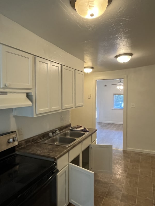 3856 Flora Ave in Shreveport, LA - Building Photo - Building Photo