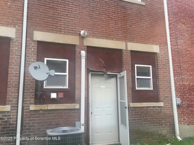213 W Market St in Scranton, PA - Building Photo - Building Photo