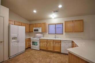 5940 Los Riscos Rd NW in Albuquerque, NM - Building Photo - Building Photo