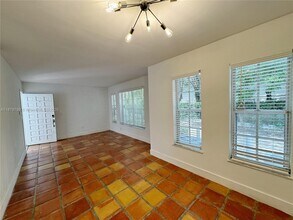 2918 Bird Ave in Miami, FL - Building Photo - Building Photo