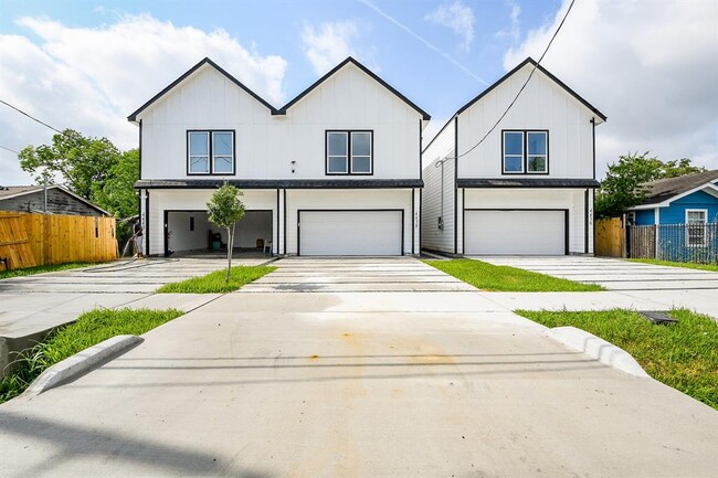 property at 4436 Aledo St