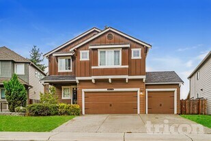 19110 105th Ave Ct E in South Hill, WA - Building Photo