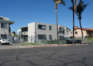 4162 Van Dyke Ave in San Diego, CA - Building Photo - Building Photo