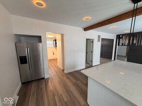 4210 S Post Rd in Indianapolis, IN - Building Photo - Building Photo