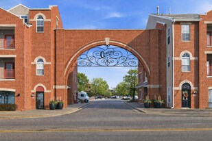 Ovaltine in Villa Park, IL - Building Photo