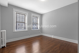 28 Glenville Ave, Unit 2 in Boston, MA - Building Photo - Building Photo